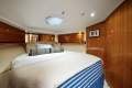 Riviera 47 Flybridge - Hydraulic swim platform