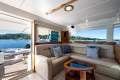 Riviera 47 Flybridge - Hydraulic swim platform