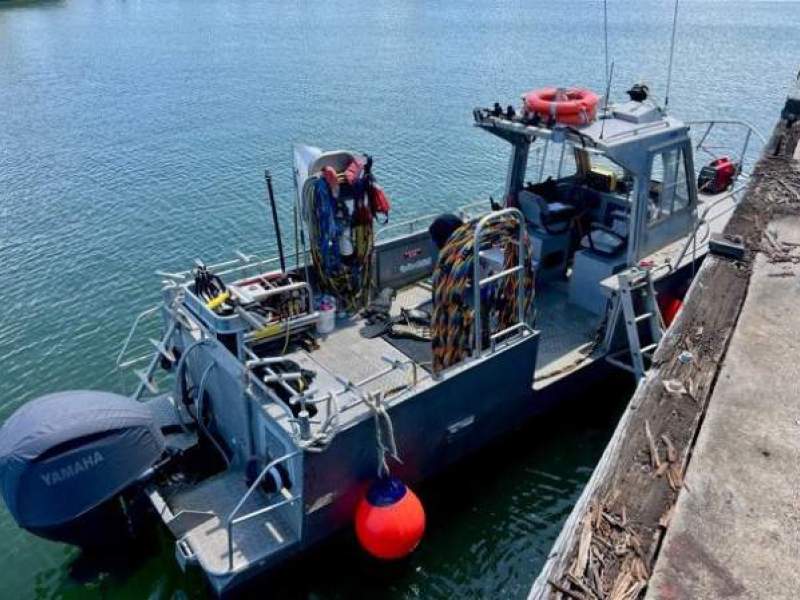 DIVE BOAT