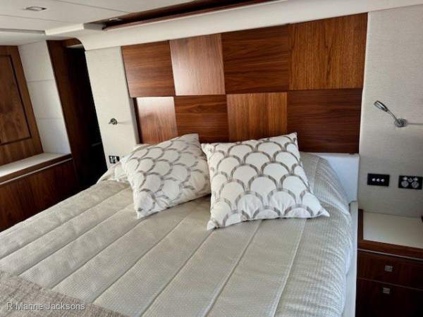 6000 Platinum Riviera 6000 Sport Yacht Platinum Edition Boat Brokers of Tasmania