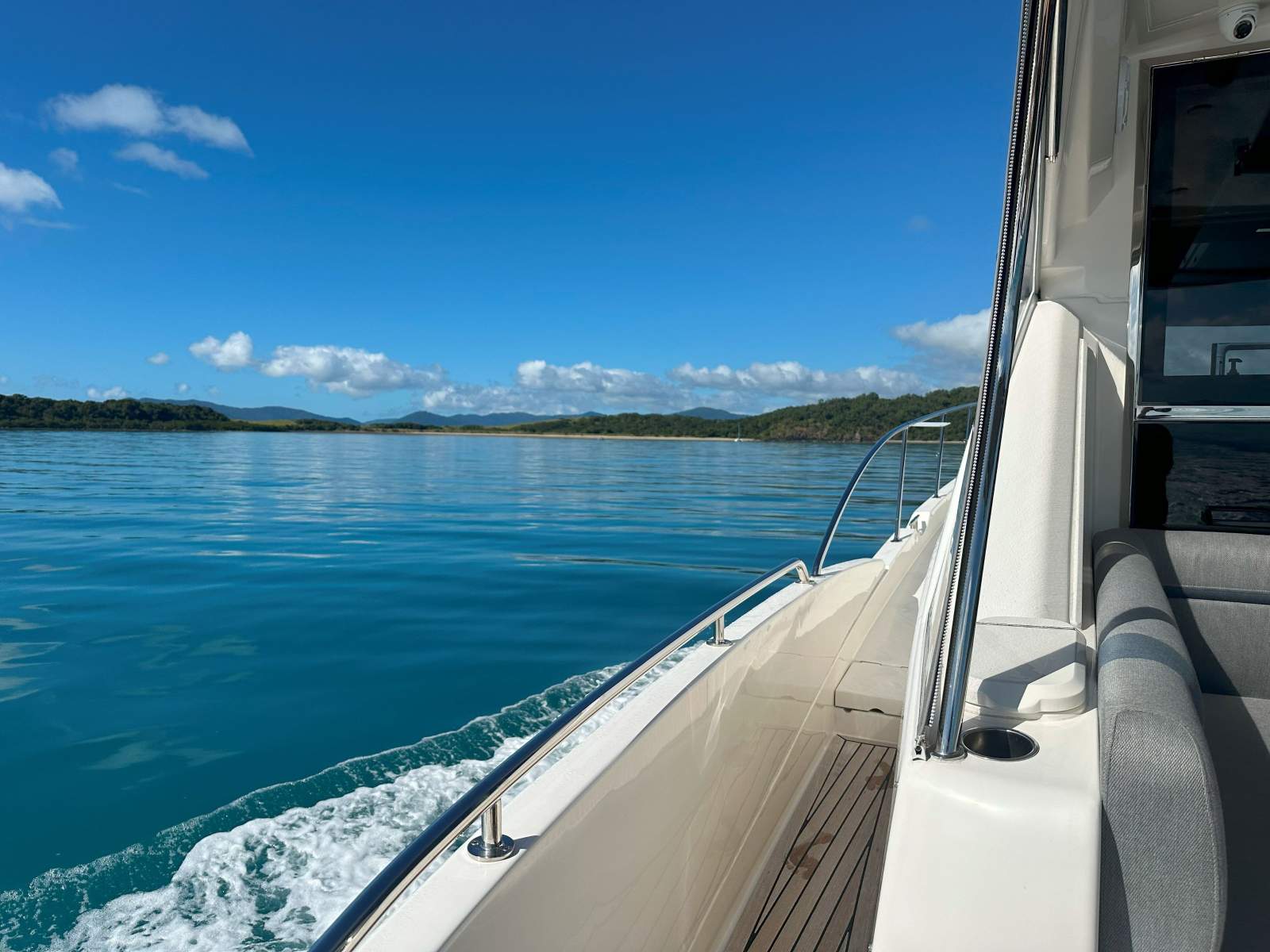 6000 Platinum Riviera 6000 Sport Yacht Platinum Edition Boat Brokers of Tasmania