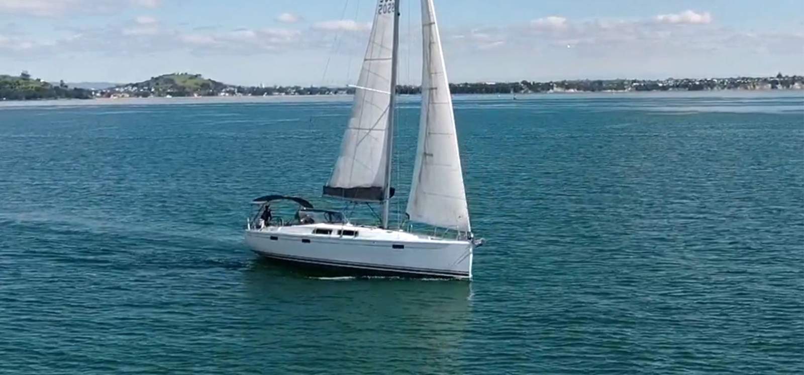 Hanse 415