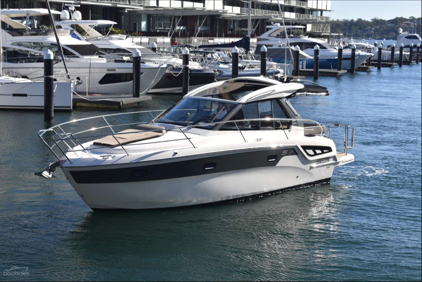 Bavaria S33 HT