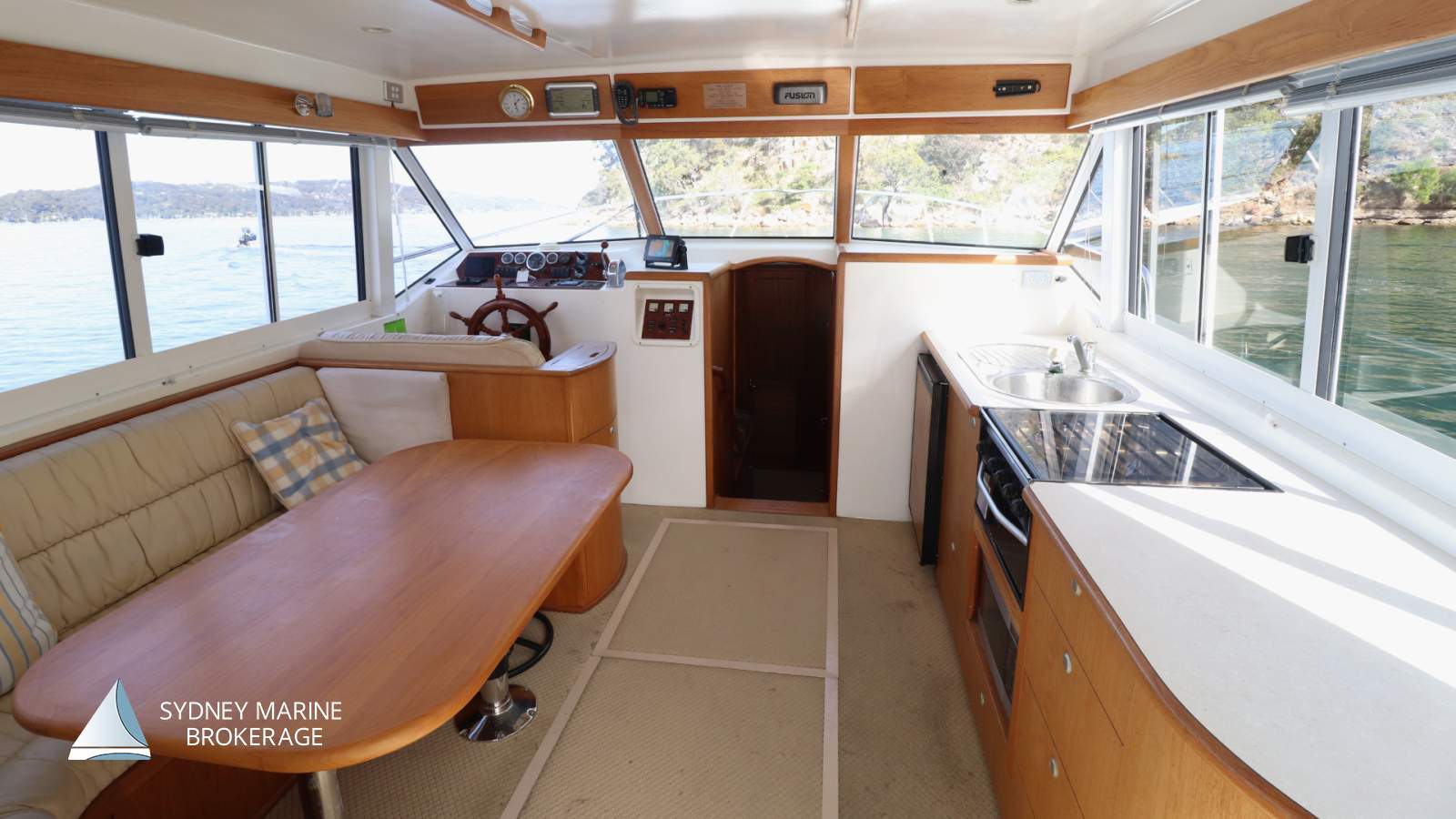 Fairway 36 Flybridge Cruiser:3 Sydney Marine Brokerage Fairway 36 Flybridge Cruiser for sale