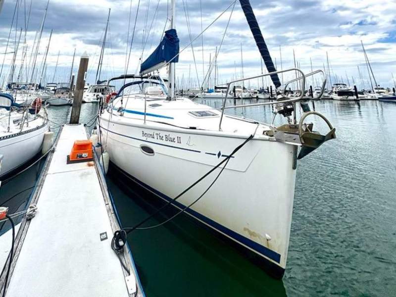 Bavaria 390 Bavaria 39 "Beyond the Blue II" - 2006 Model