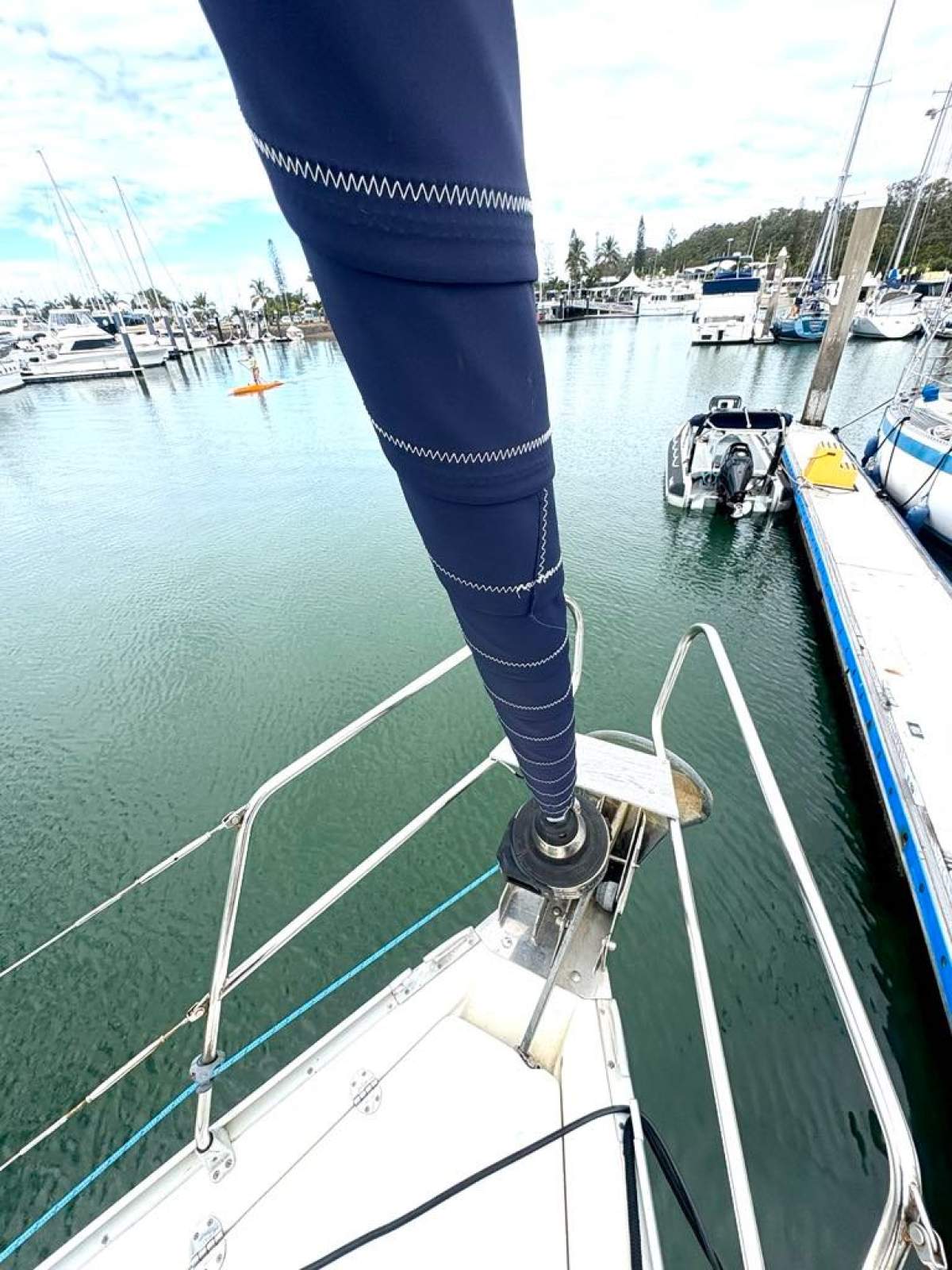 Bavaria 390 Bavaria 39 "Beyond the Blue II" - 2006 Model