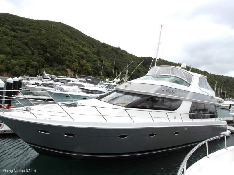 Carver 57 Voyager Pilot House -18m