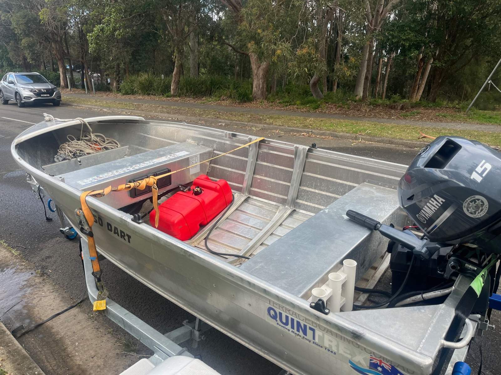 Quintrex 350 Dart