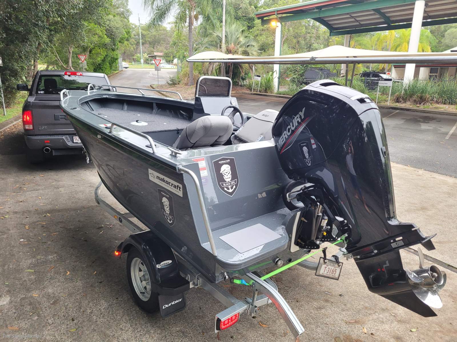 New Makocraft 460 Commander Pro Side Console