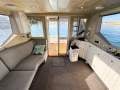 AM 38 Flybridge Cruiser