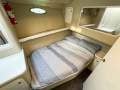 AM 38 Flybridge Cruiser