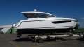 Sealine S330