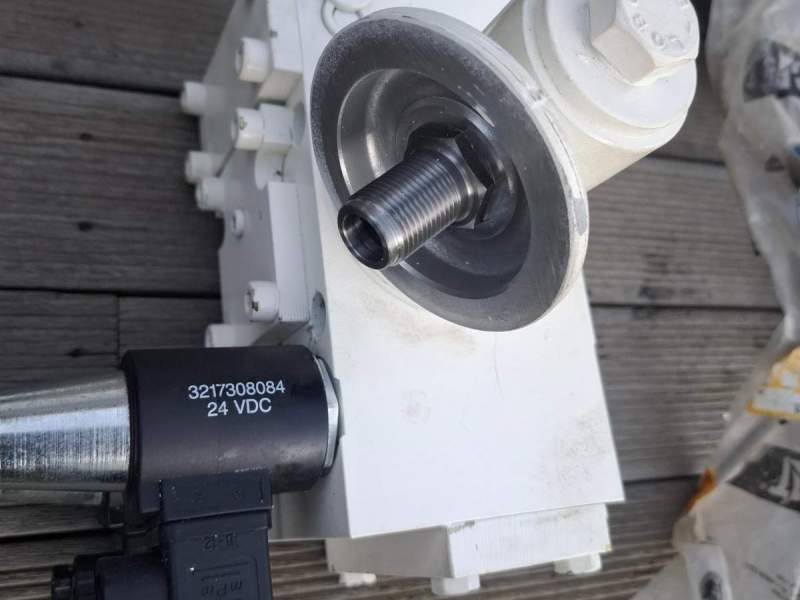 ZF Marine shift valve