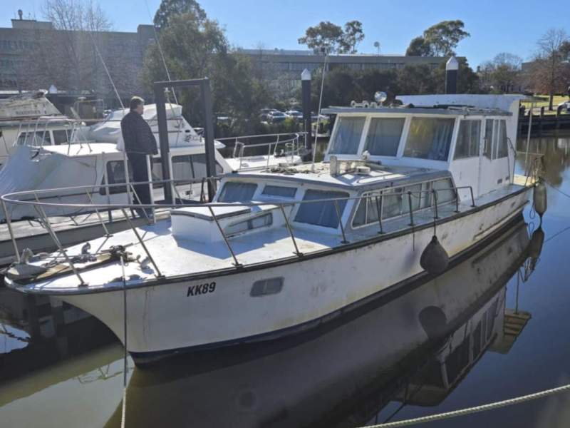 Custom Motor Cruiser