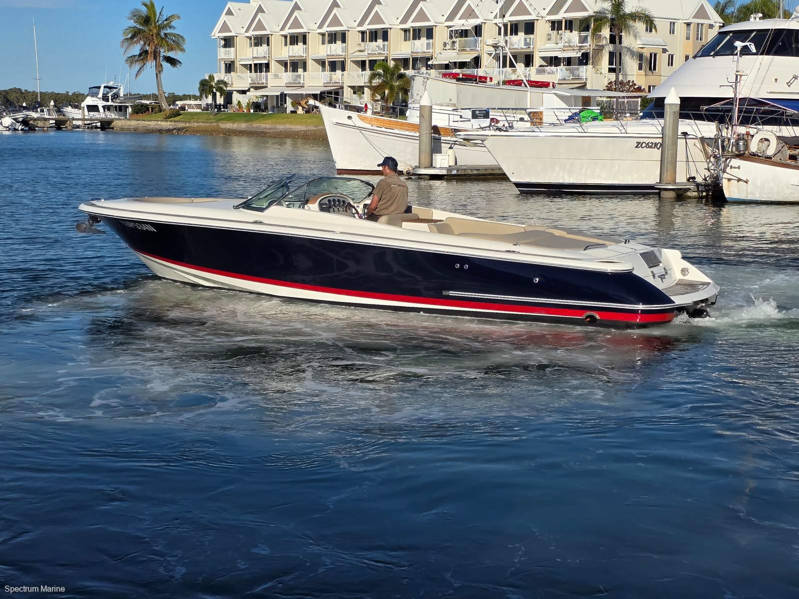 Chris Craft Launch 28 Heritage Edition