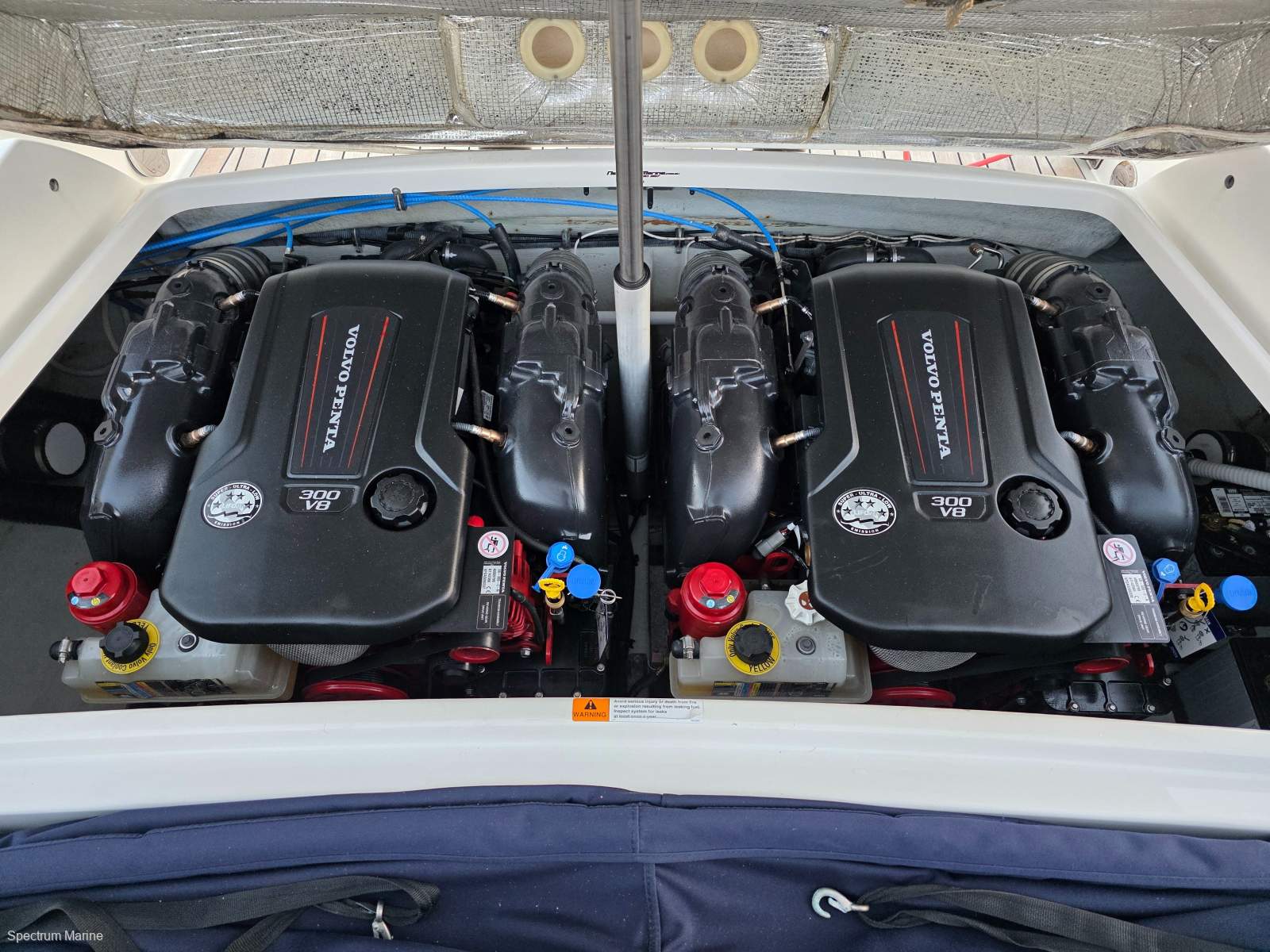 Chris Craft Launch 28