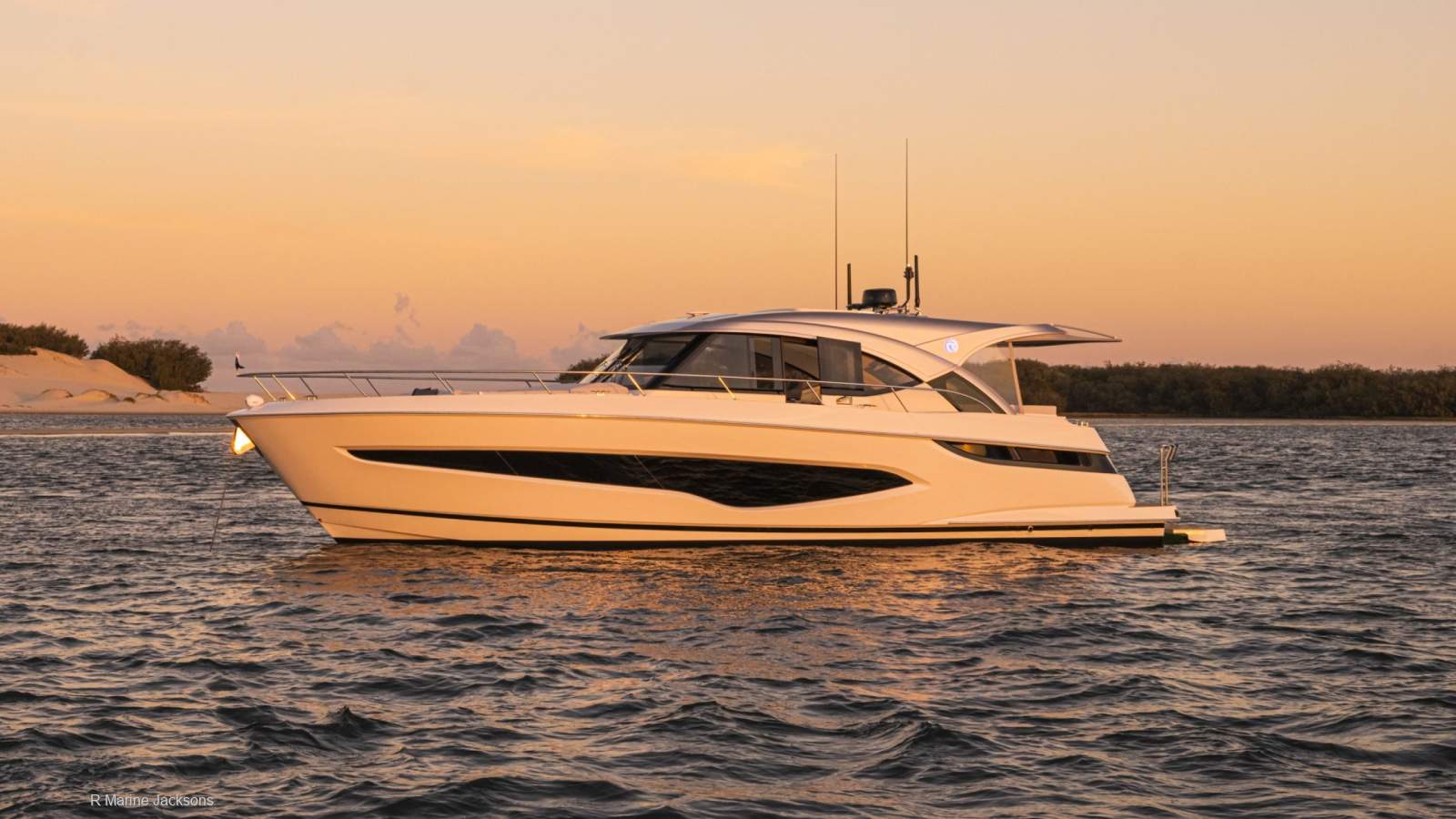 Riviera 4300 Sports Express BRAND NEW