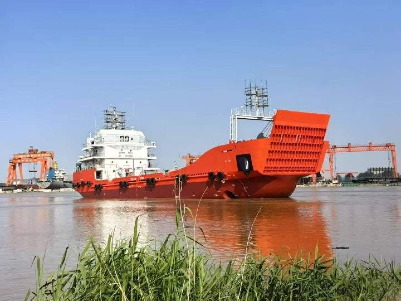 65m LCT - 3x units available