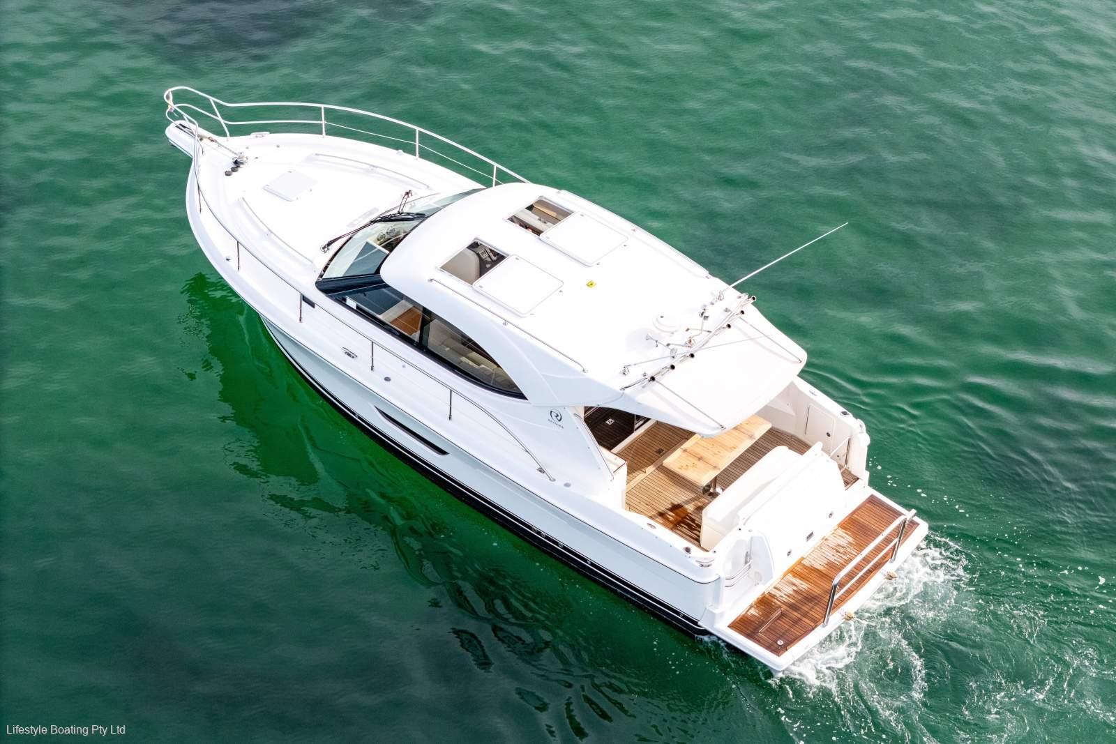 Riviera 3600 Sport Yacht Series 11 2009