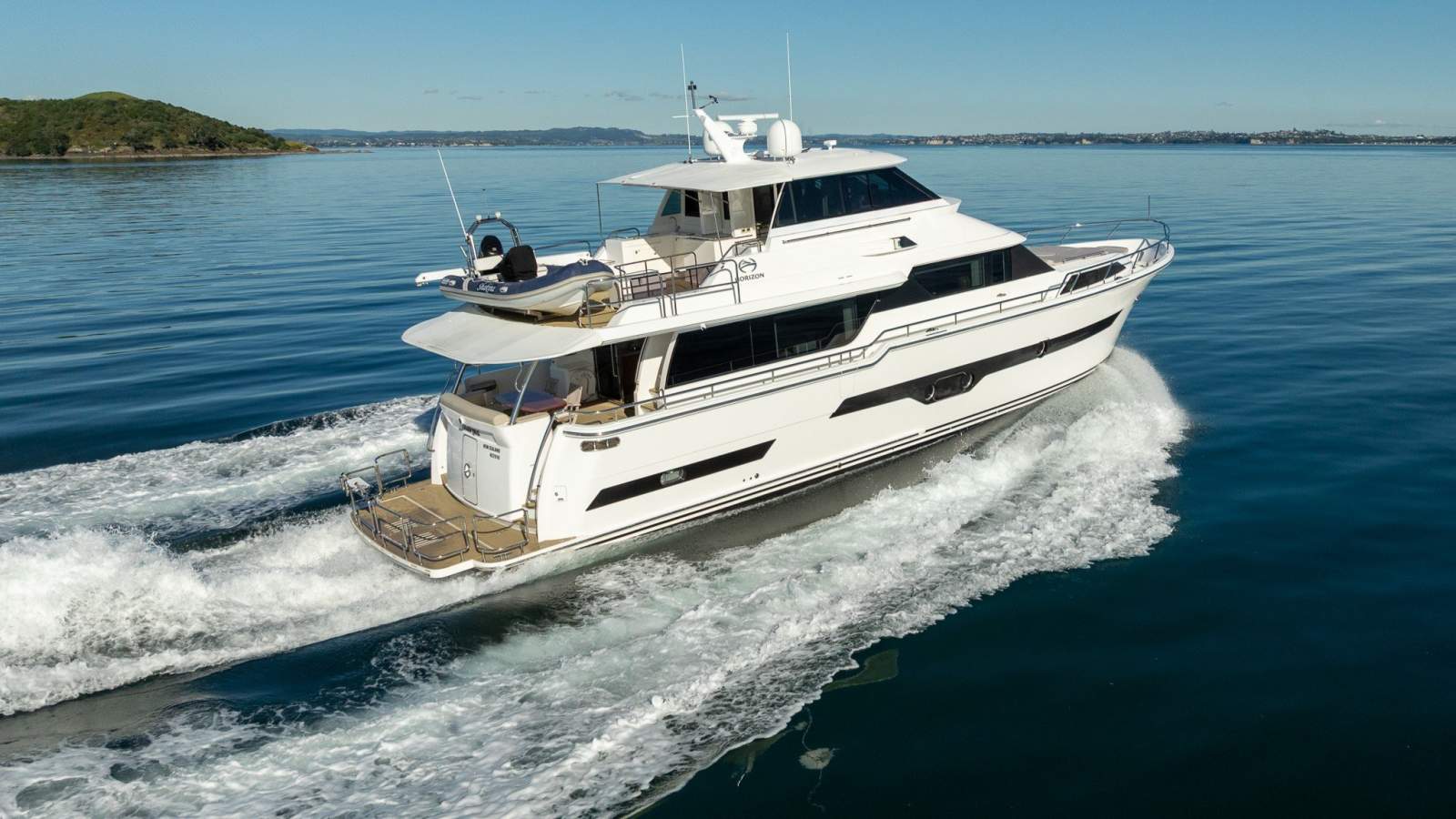 Horizon Yacht V74 EXTENSIVE LIST OF UPGRADES