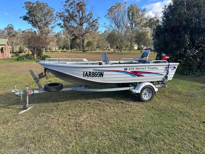 Quintrex 435 Hornet Trophy