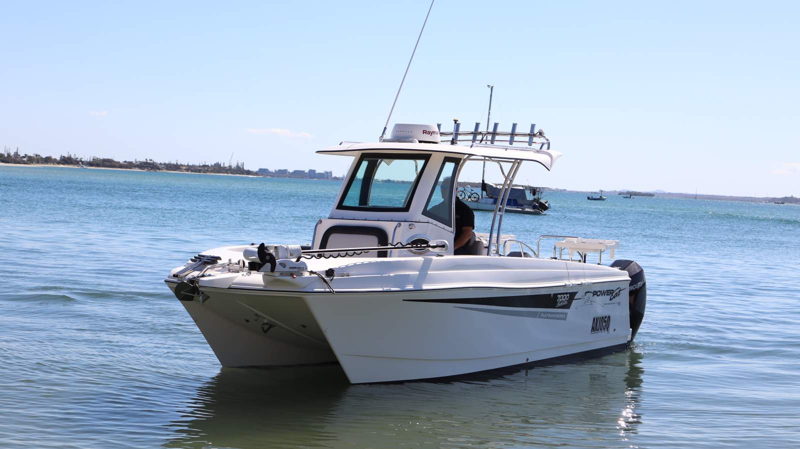 Powercat 7000 Pioneer Fisherman