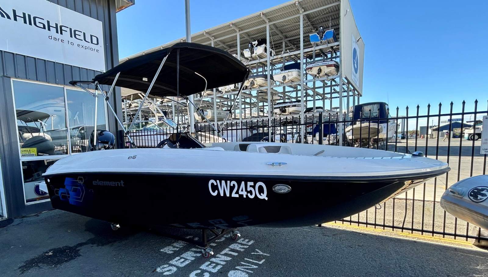 Bayliner Element E16
