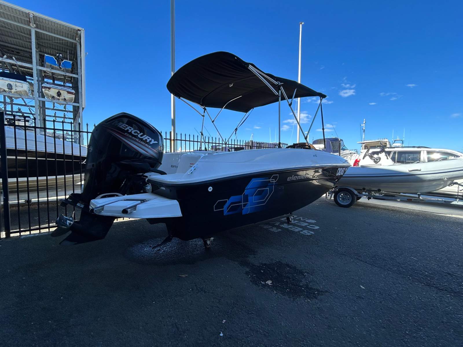 Bayliner Element E16