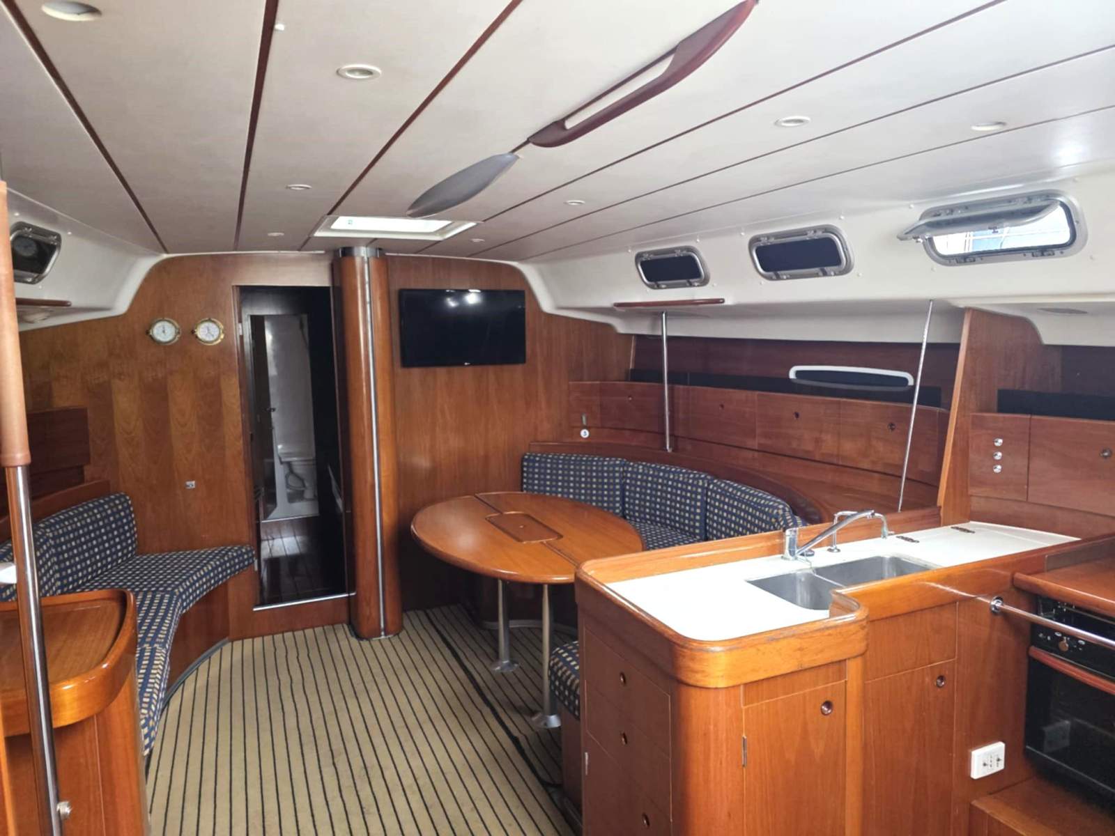 Beneteau First 47.7