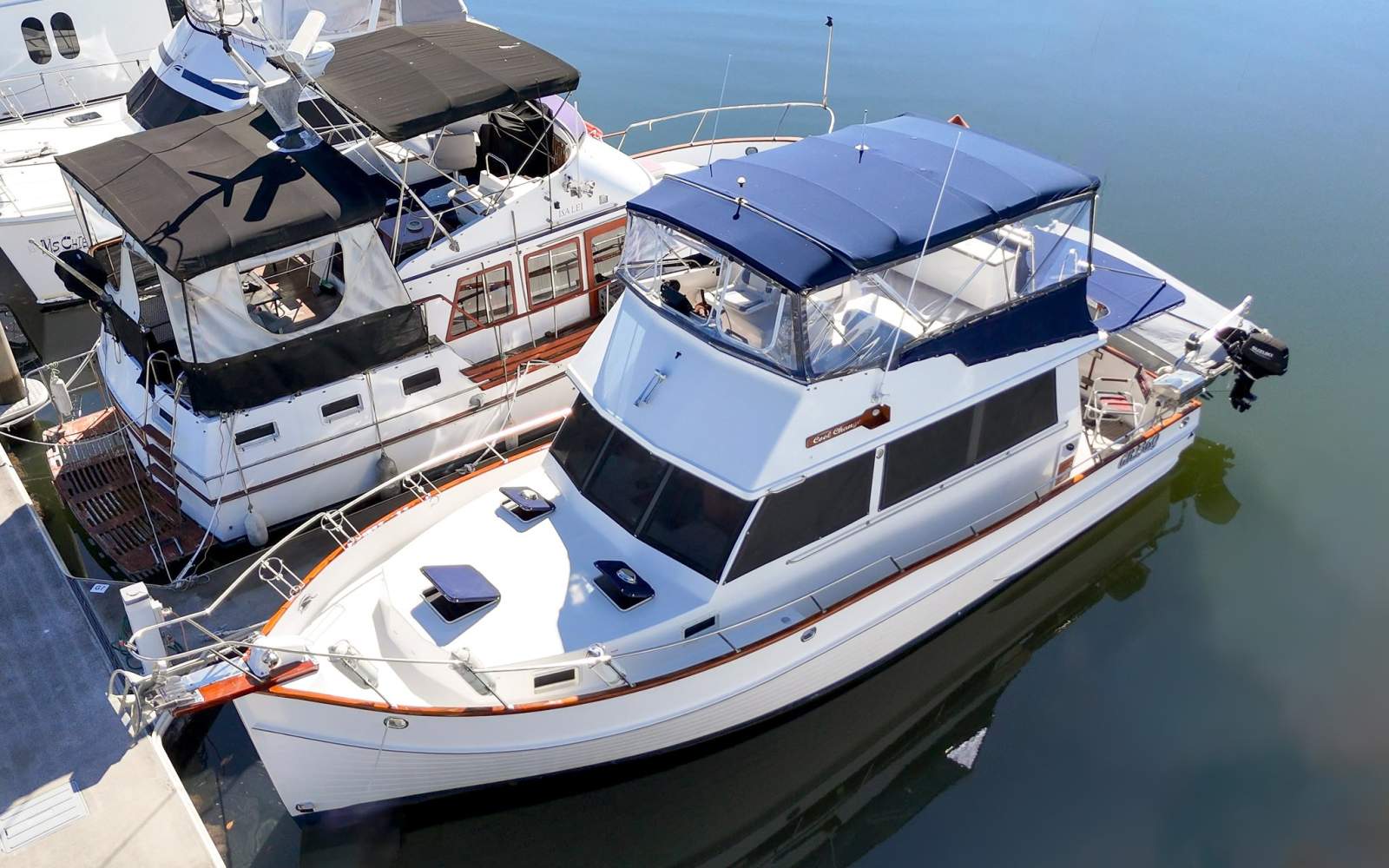 Grand Banks 36 Flybridge Cruiser
