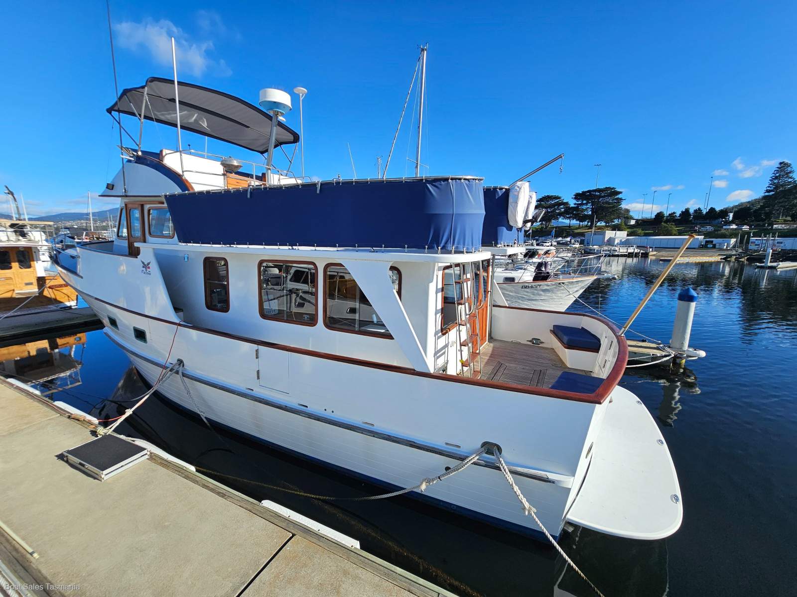 DeFever 49 Pilothouse Apres Vous