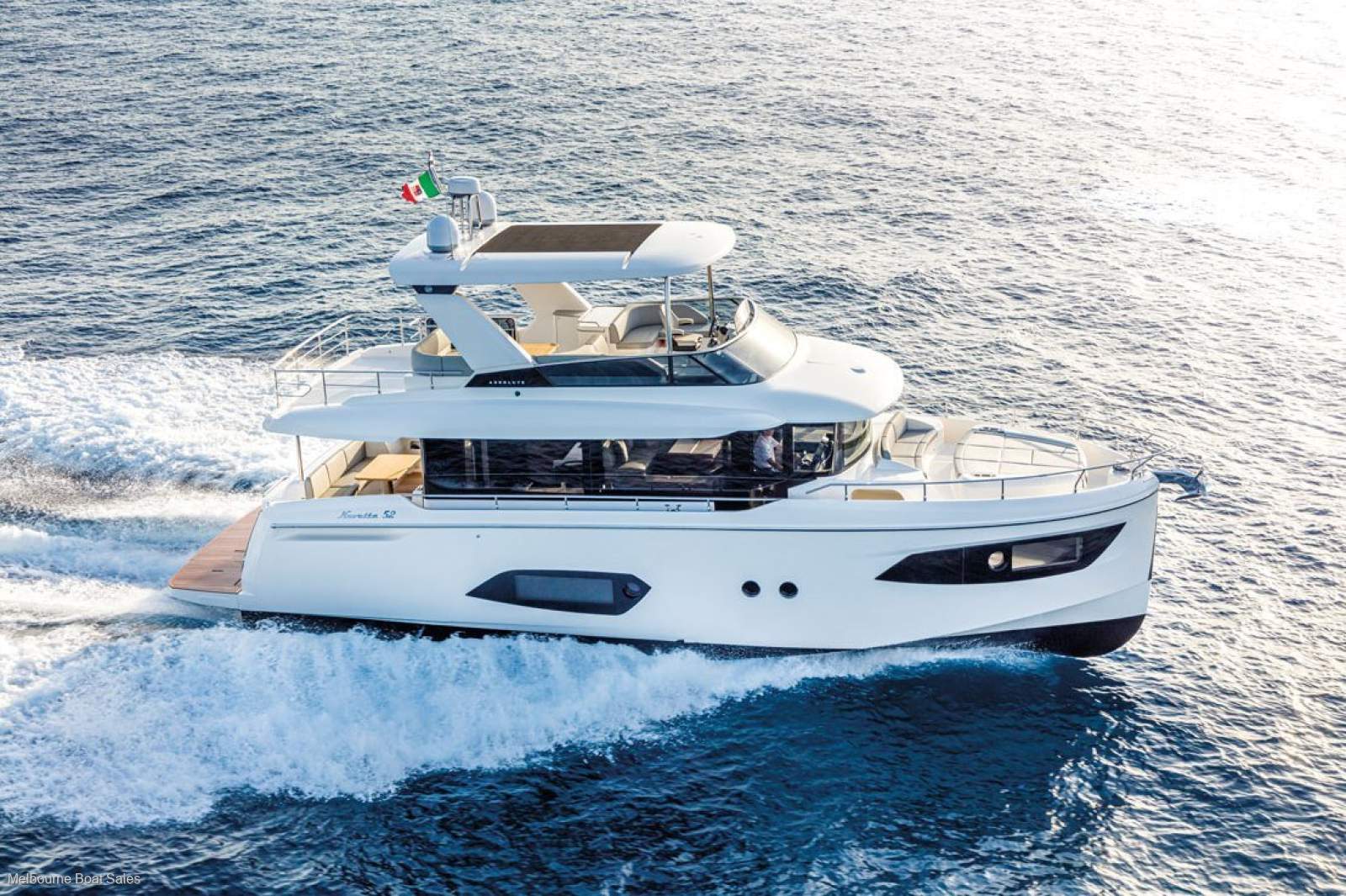 Absolute Navetta 52 - THE ABSOLUTE APPEAL