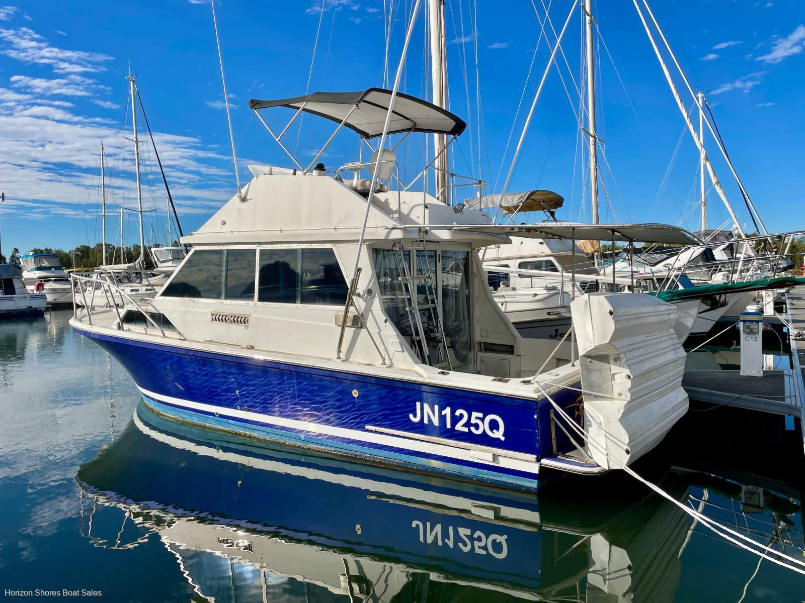 Mariner 31 Flybridge