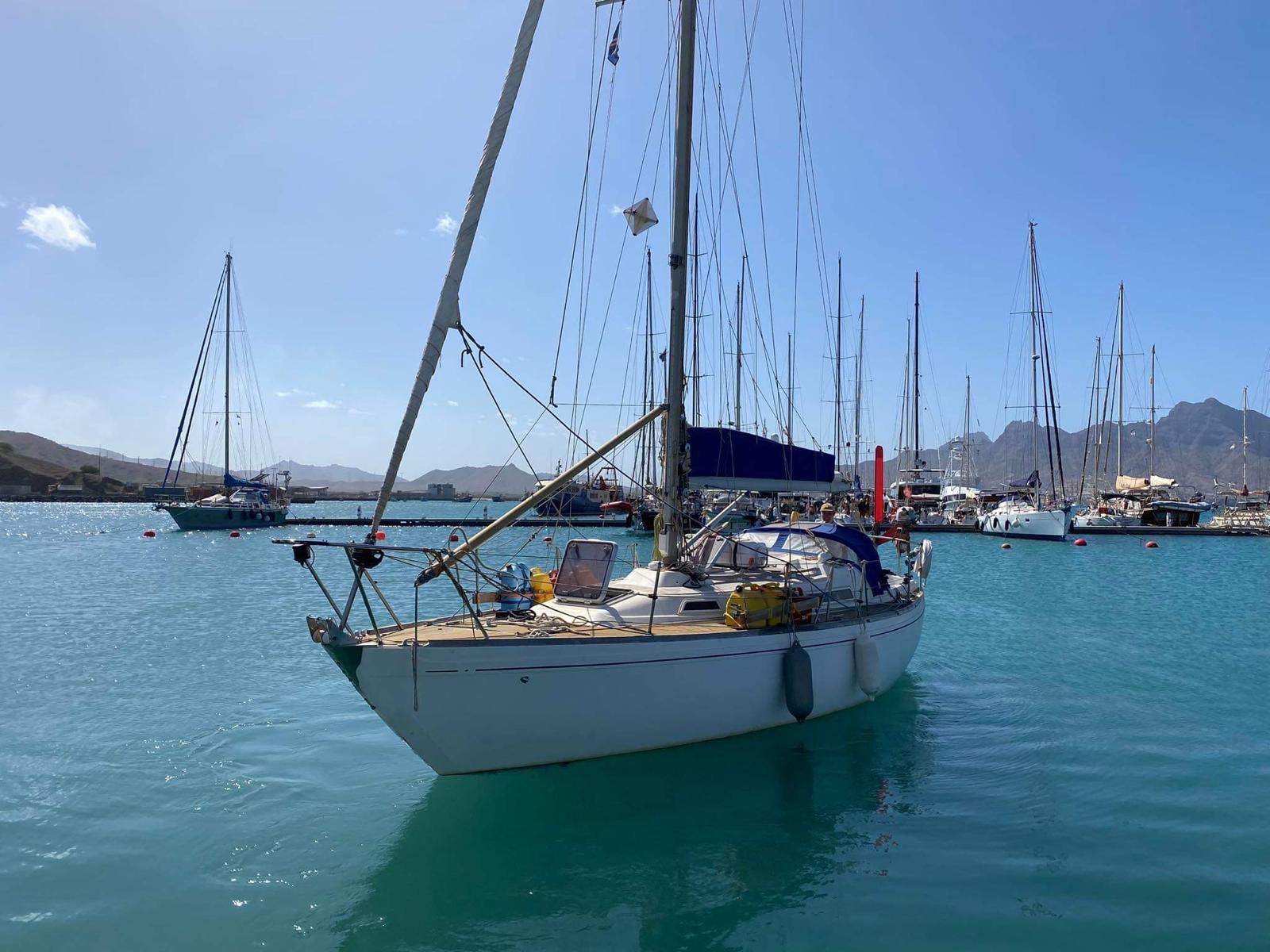 Nicholson 31 Long Keel GRP Masthead Sloop