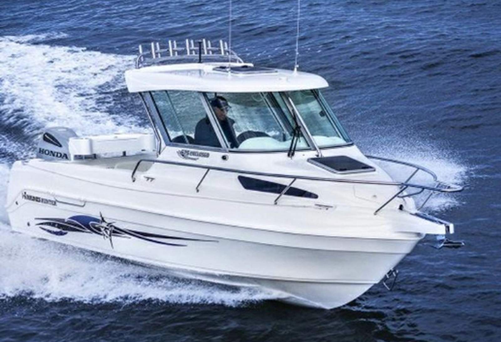 Haines Hunter 675 Enclosed