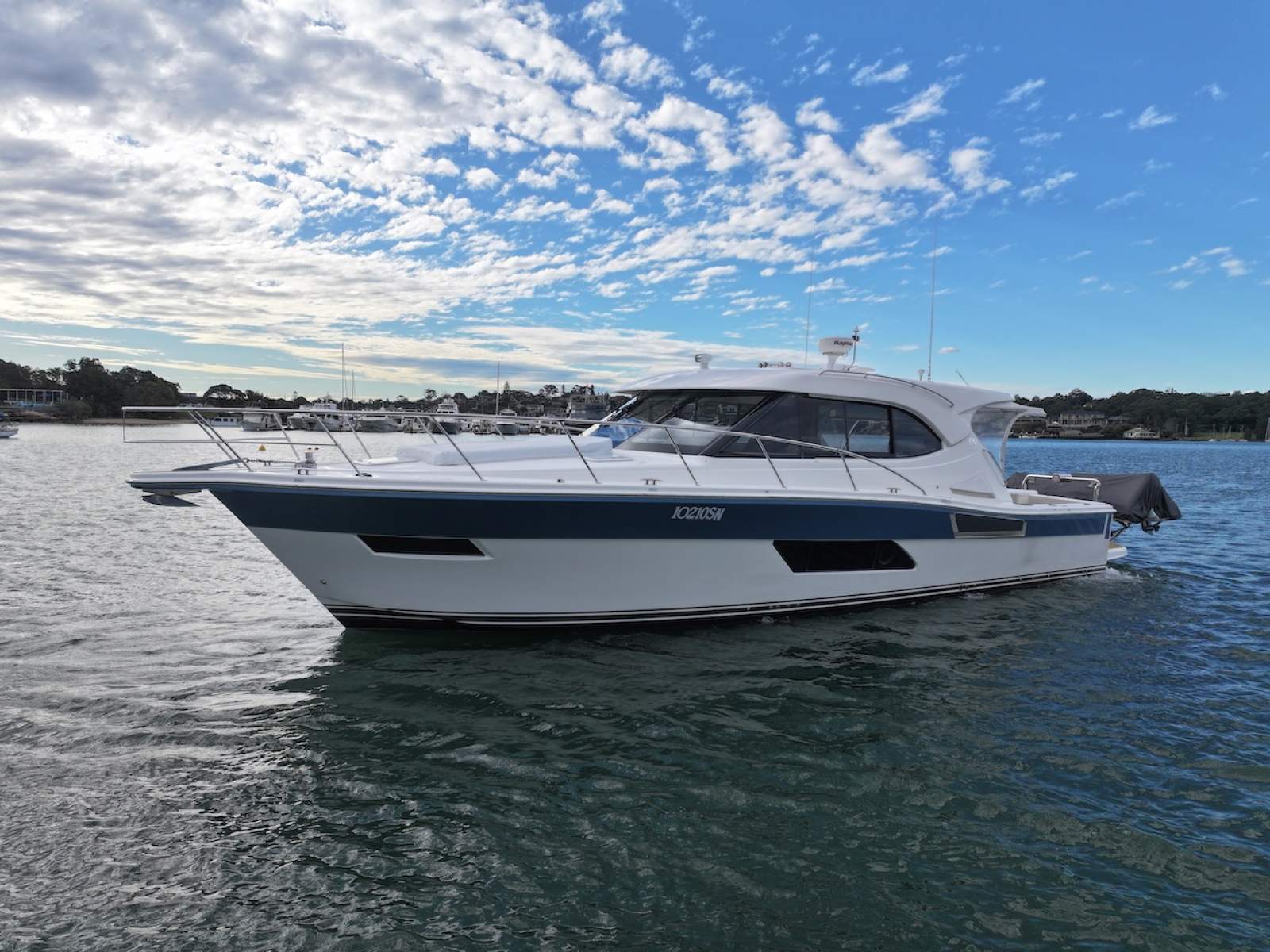 Riviera 445 SUV