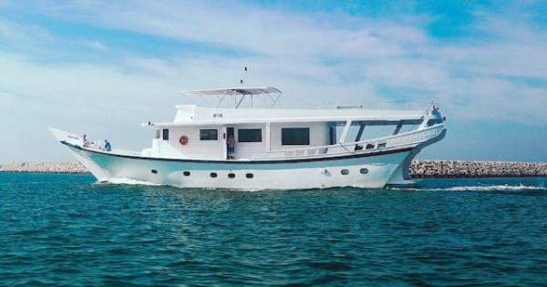 80ft Fiber Dhow