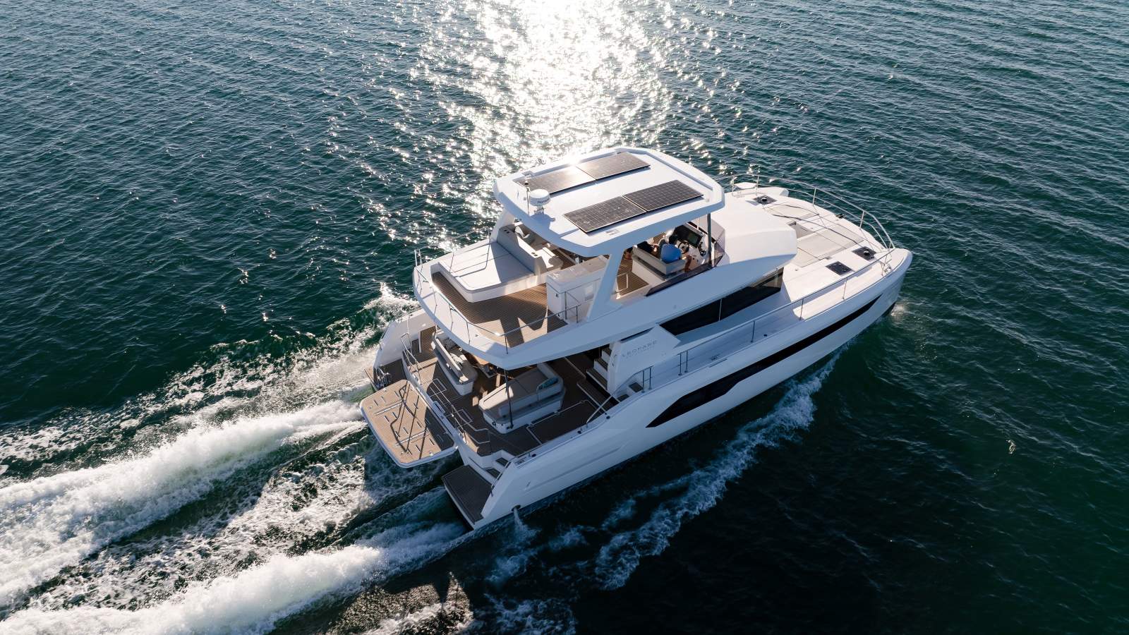 Leopard Catamarans 53 PC