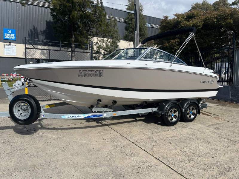 Cobalt 210 Bowrider