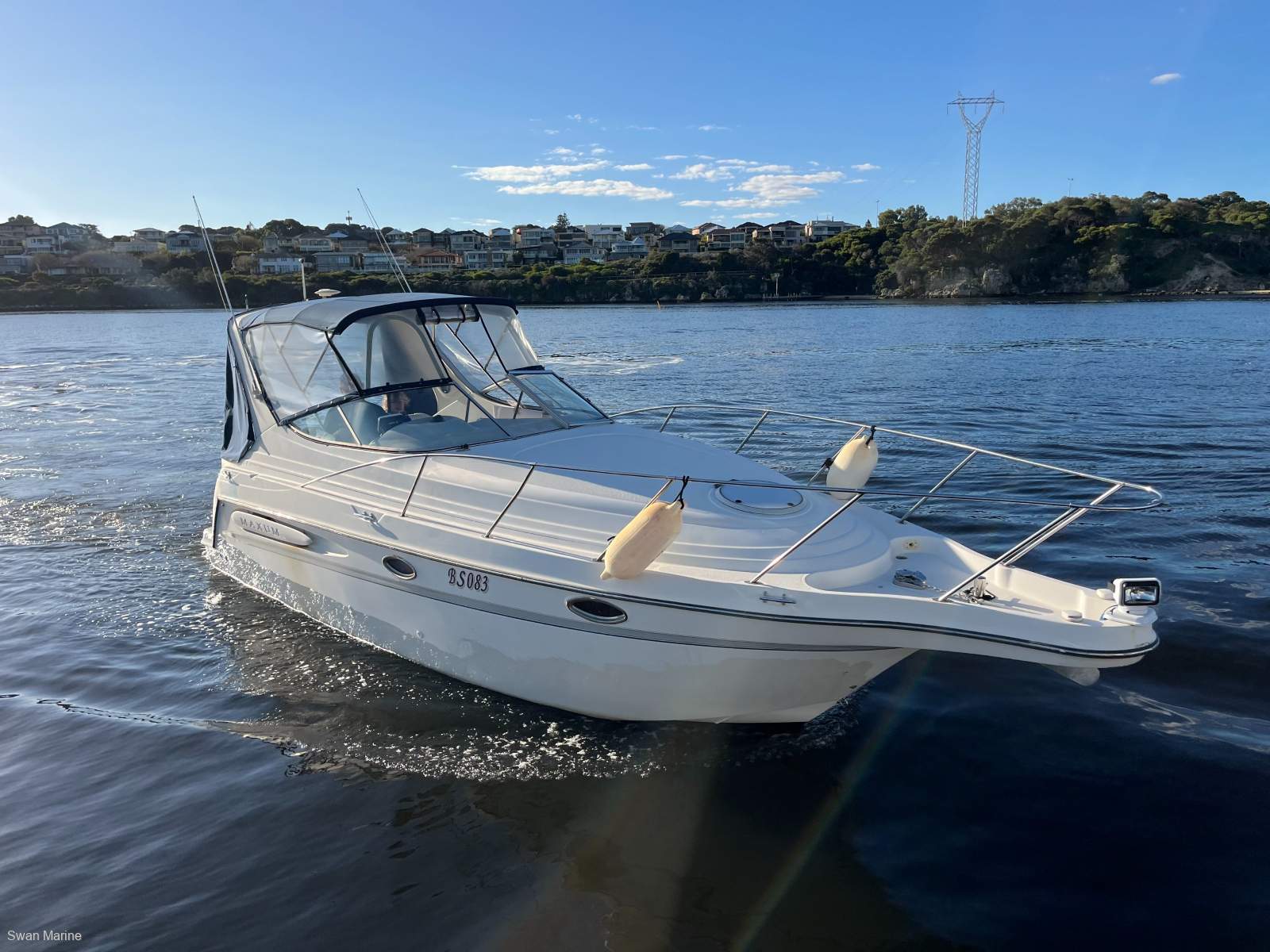 Maxum 2700 SCR
