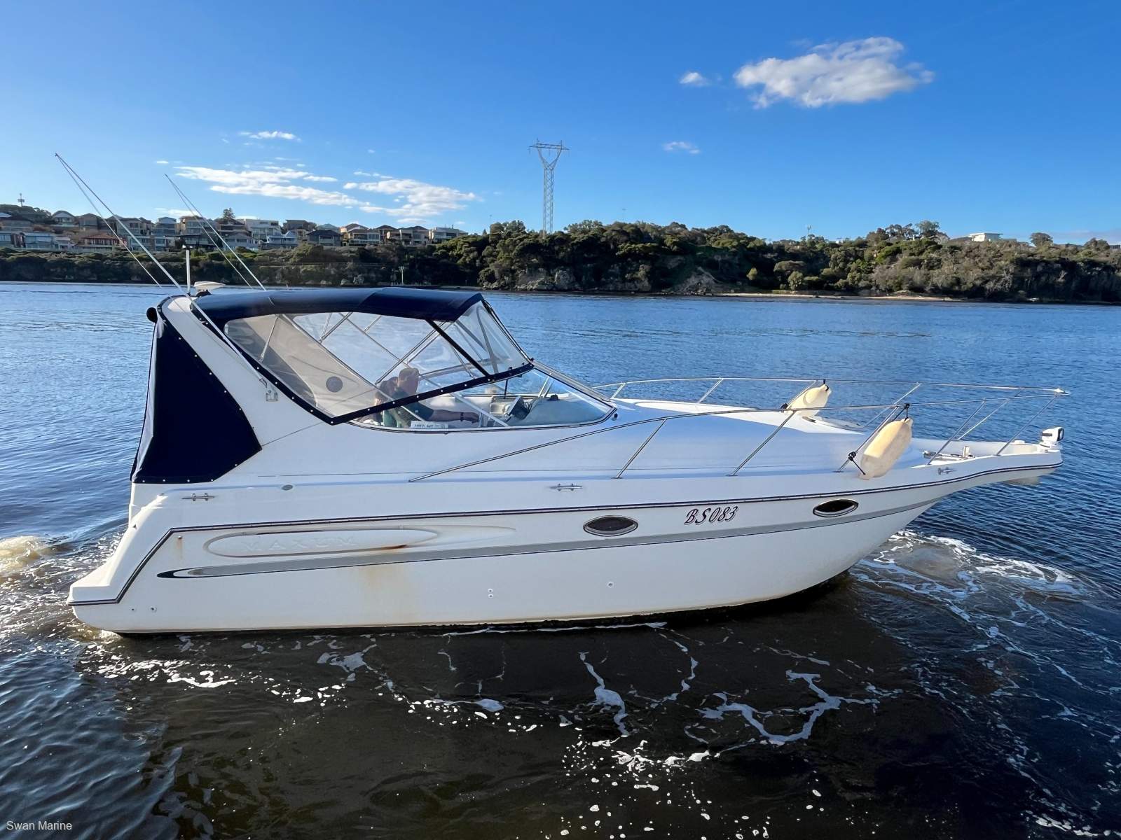 Maxum 2700 SCR