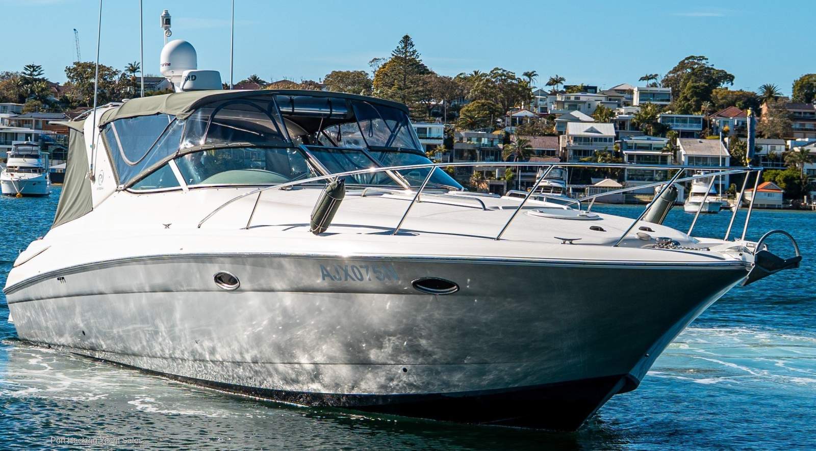Riviera M370 Sports Cruiser