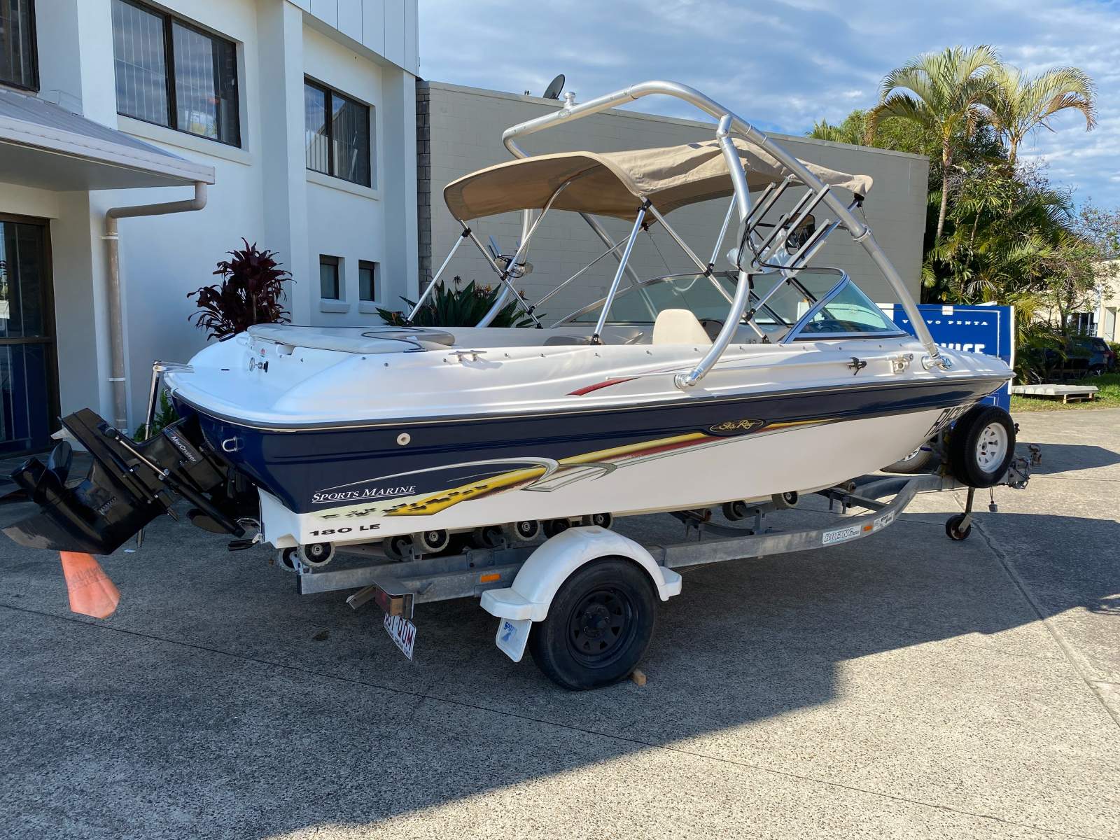 Sea Ray 180 LE