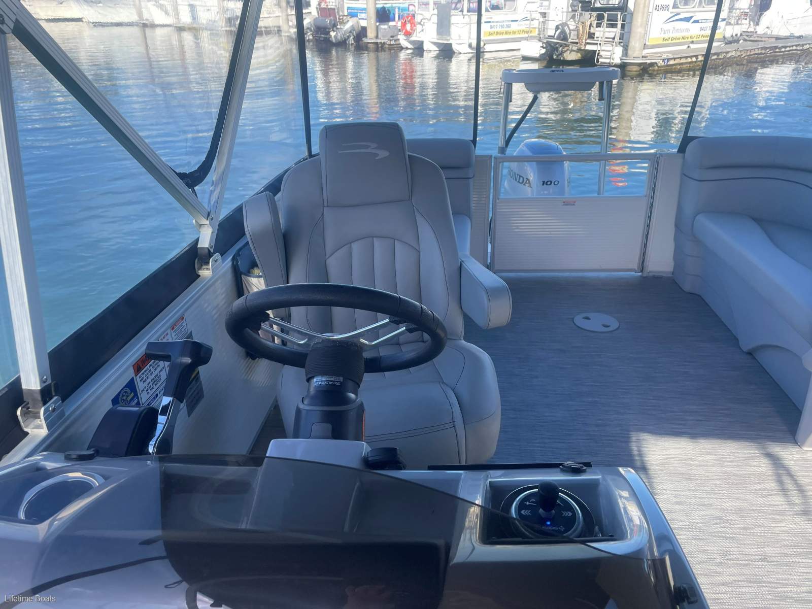 Bennington Pontoon Boat 21 S - 2021MY - Tri Hull -