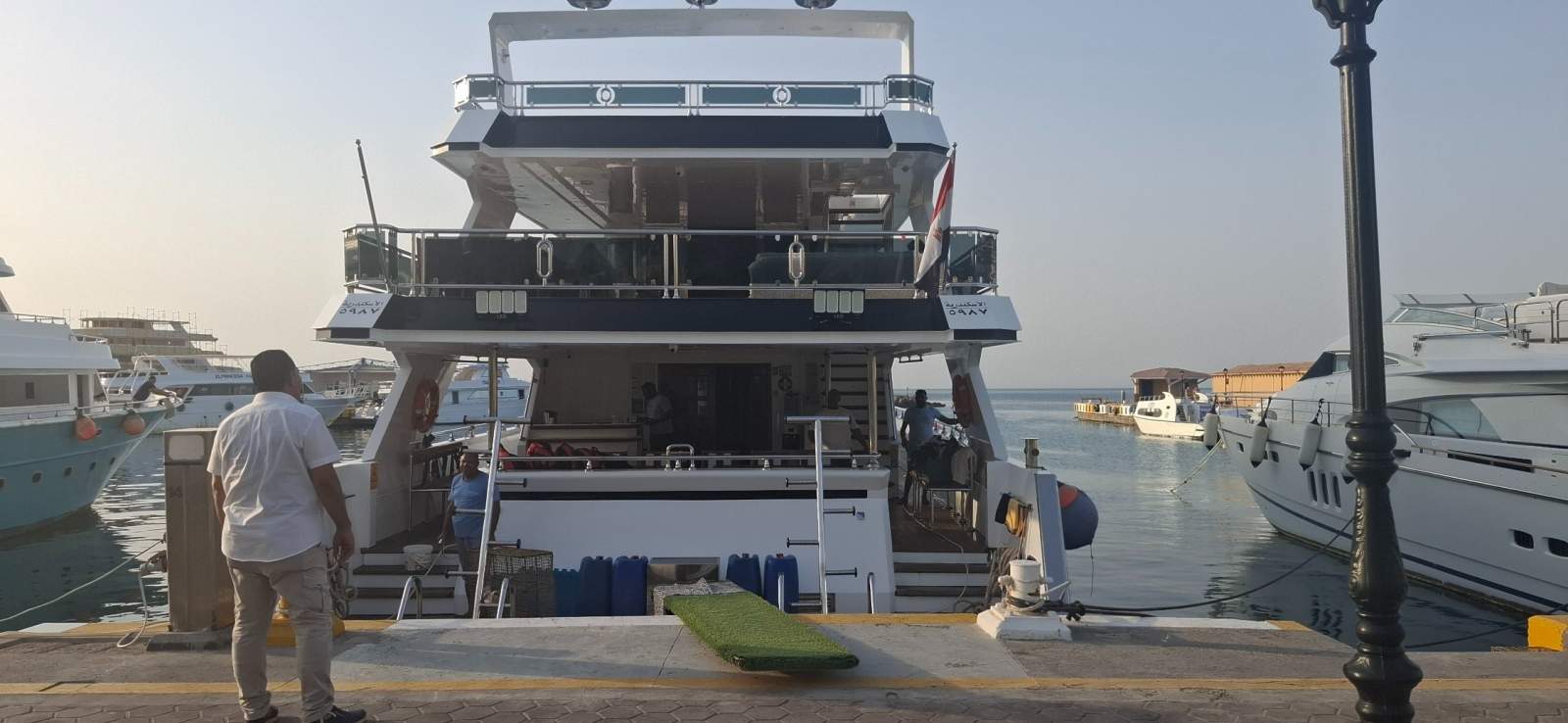 30m Daily Safari Yacht