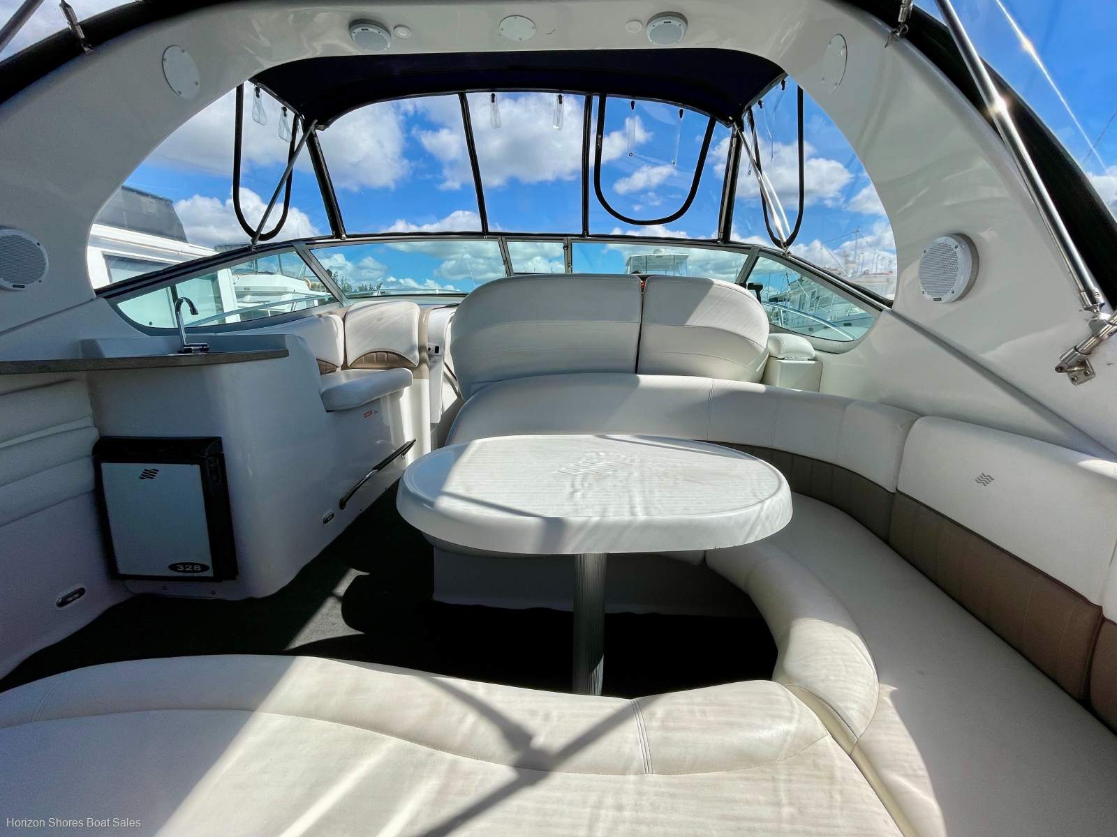 Four Winns Vista 328