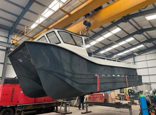8.75m Work Boat Cat