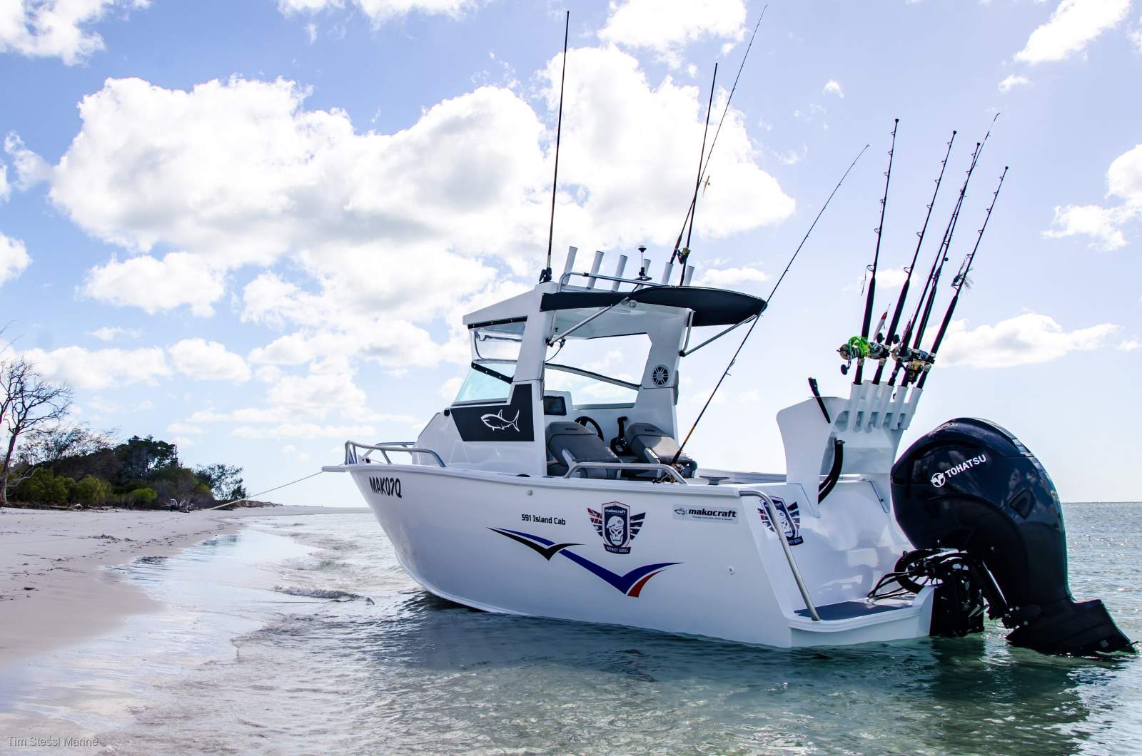 New Makocraft 591 Island Cab HT