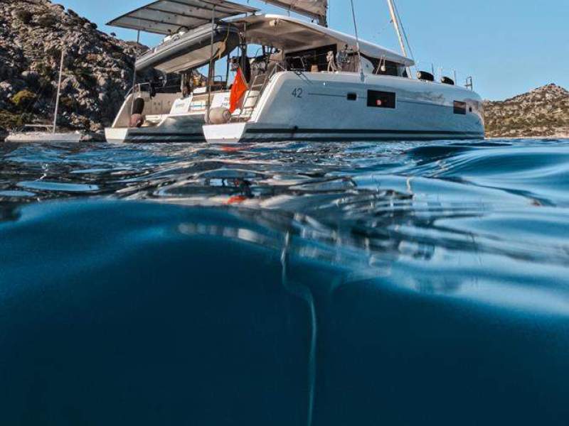 Lagoon 42