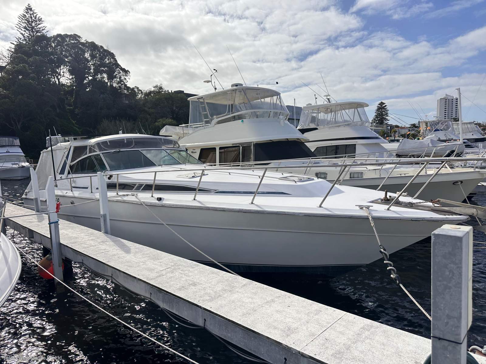 Sea Ray 460 Express Cruiser " Twin Diesel Shaft ":SEARAY 460 EXPRESS by YACHTS WEST ph 9335 7788